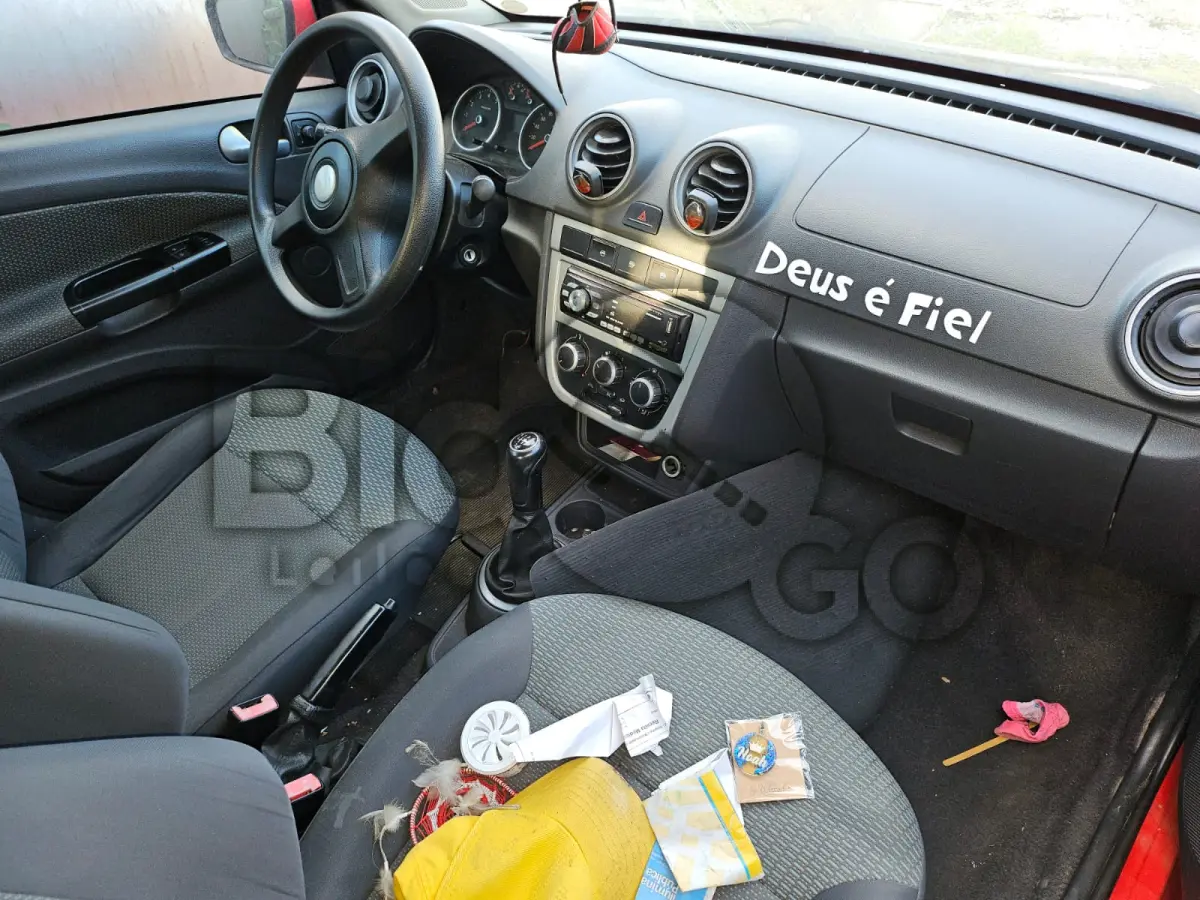 LOTE 012 - Espécie: PASSAGEIRO / Marca: VW / Modelo: GOL 1.6 / Placa: MJL5I45 / UF: SC / Município: Schroeder / Ano fabricação: 2012 / Ano modelo: 2012 / Cor: VERMELHA / Chassi: 9BWAB05U8DT043537 / Motor: CCRA30897 / RENAVAM:00475978803
