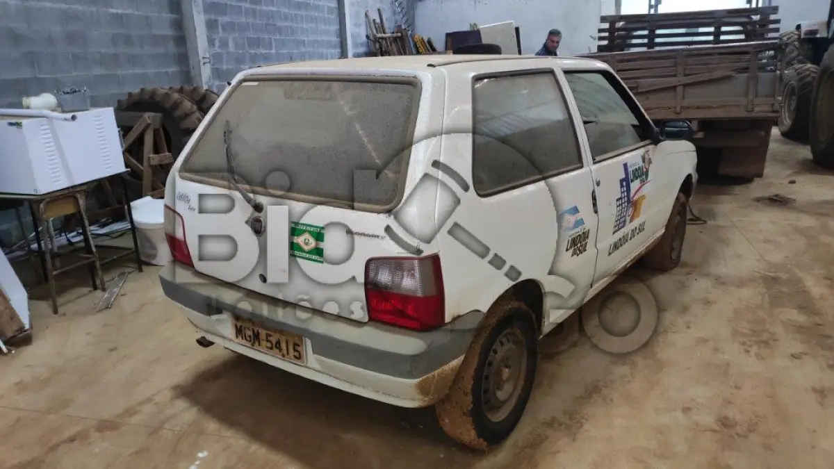 LOTE 007 - AUTOMÓVEL FIAT/UNO MILLE ECONOMY, Fabricação/Modelo: 2009/2010