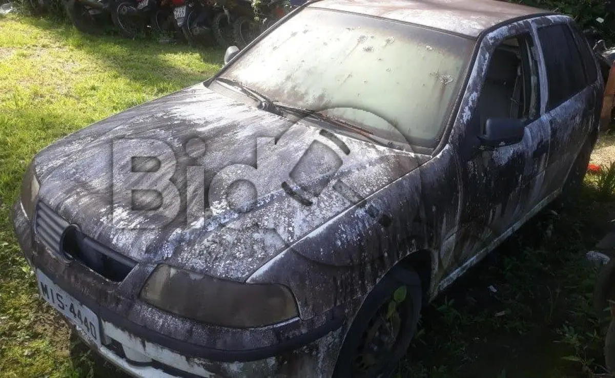 LOTE 013 - Espécie: PASSAGEIRO / Marca: VW / Modelo: GOL 1.0 PLUS / Placa: MIS4440   /   UF: SC / Município: Joinville / Ano fabricação: 2001 / Ano modelo: 2001 / Cor: BRANCA / Chassi: 9BWCA05X11P096753   / Motor: AFZ612251 / RENAVAM:00757594743