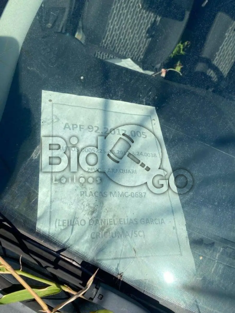 LOTE 014 - Espécie: AUTOMOVEL / Marca: FORD / Modelo: KA SE 1.0 HA / Placa: MMC0687 / UF: SC / Município: Joinville / Ano fabricação: 2014 / Ano modelo: 2015 / Cor: VERMELHA / Chassi: 9BFZH55LXF8123823 / Motor: XNKAF8123823 / RENAVAM: 1016892621