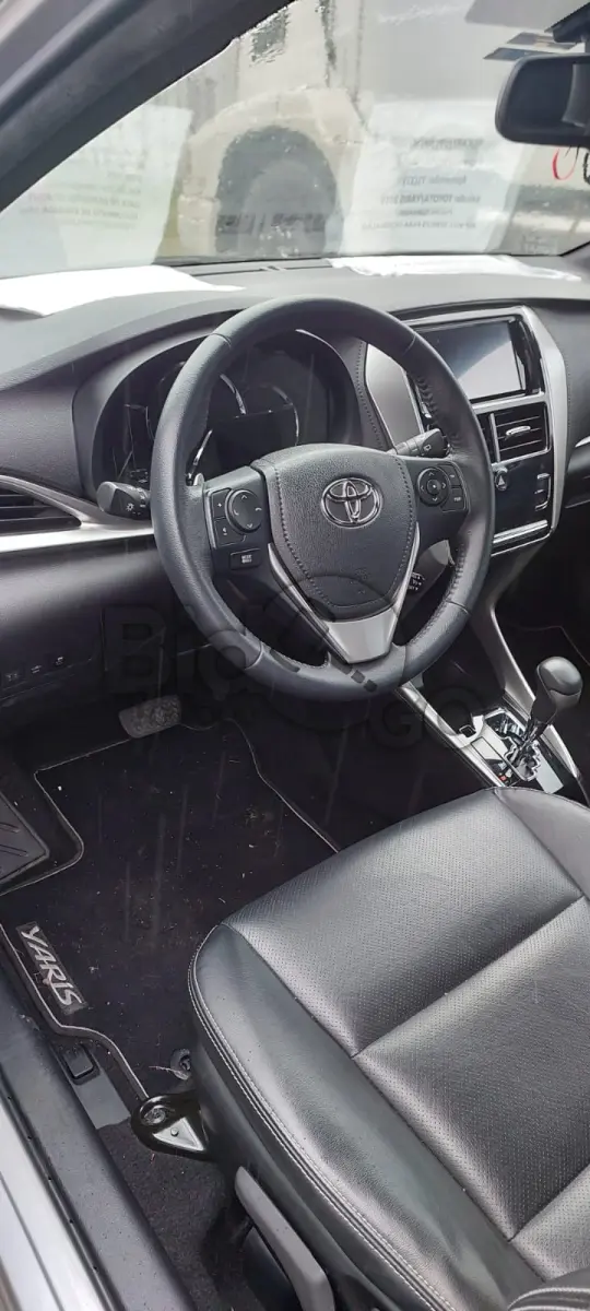 LOTE 010 - YARIS HB XS 15 AT / Ano fabricação: 2019 / Ano modelo: 2019 / Cor: PRATA