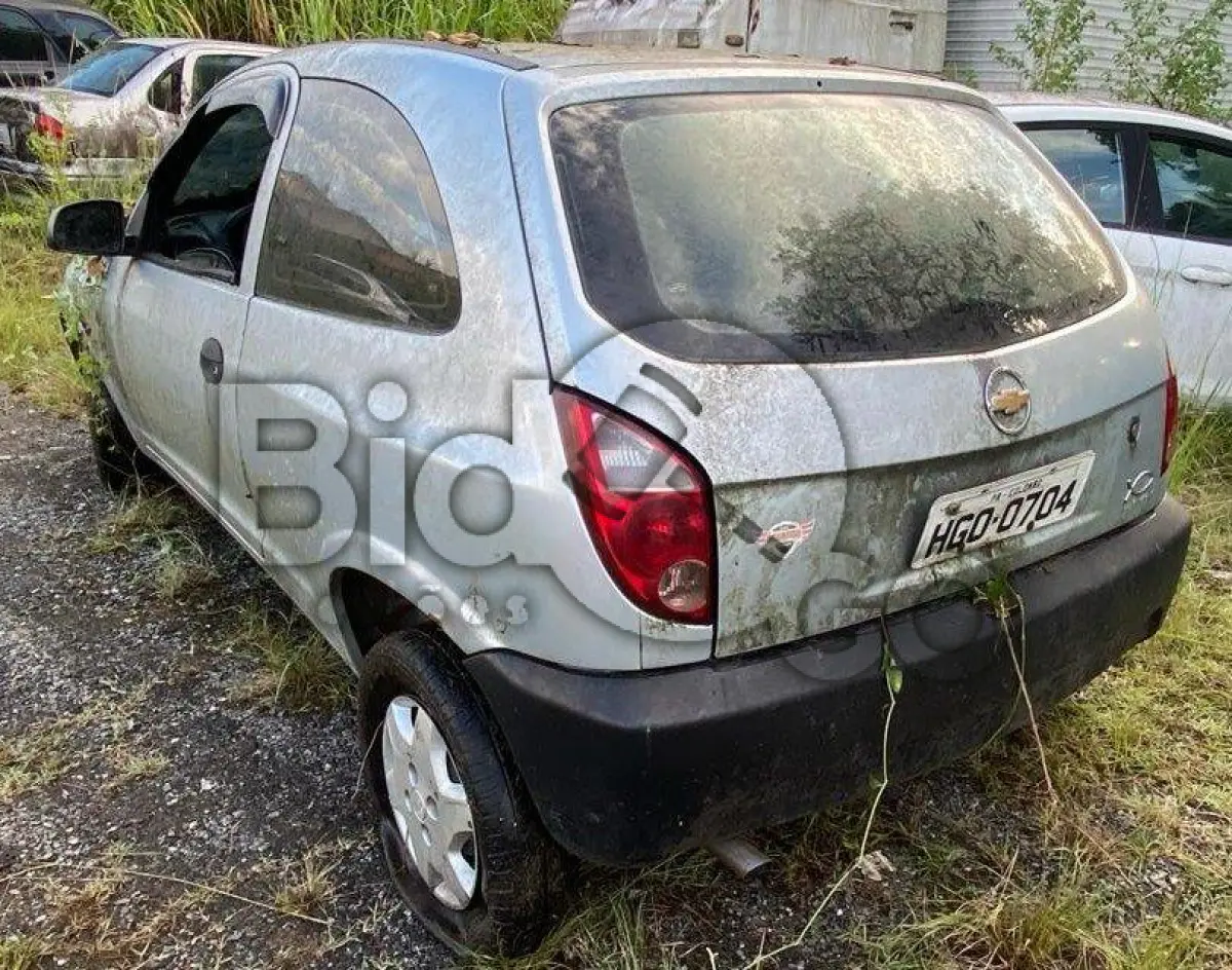 LOTE 002 - Espécie: PASSAGEIRO / Marca: GM / Modelo: CELTA 2P LIFE / Placa: HGO0704 / UF: PR / Município: Colombo / Ano fabricação: 2007 / Ano modelo: 2007 / Cor: PRATA / Chassi: 9BGRZ08908G124171 / Motor: Q30015488 / RENAVAM: 00925913260