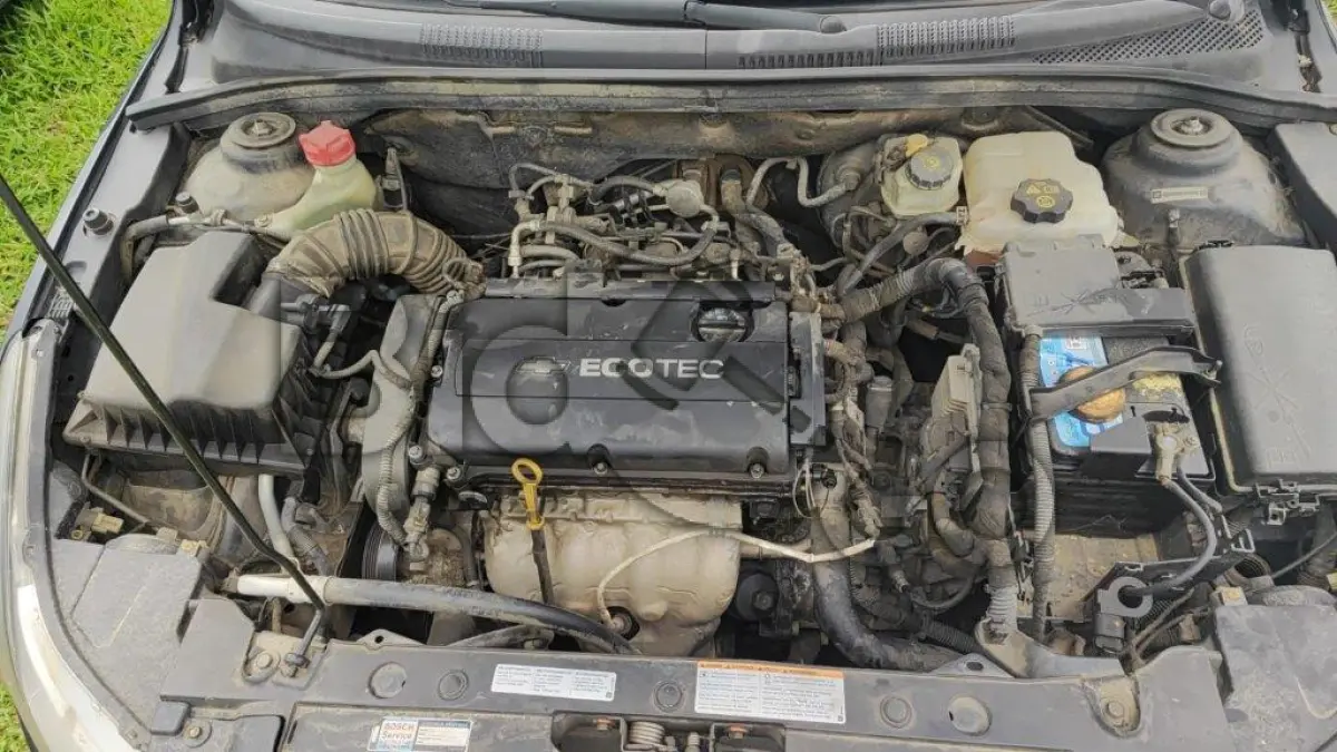 LOTE 039 - Espécie: PASSAGEIRO / Marca: CHEVROLET / Modelo: CRUZE LT NB / Placa: MKK1212 / UF: SC / Município: Brusque / Ano fabricação: 2012 / Ano modelo: 2012 / Cor: PRETA / Chassi: 9BGPB69M0CB240662 / Motor:N18XFF20RU6713 RENAVAM: 00452730112