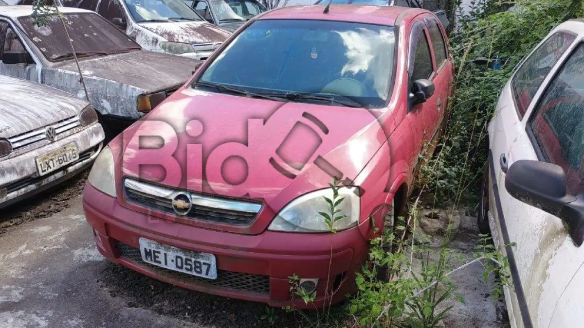 LOTE 029 - Espécie: PASSAGEIRO / Marca: GM / Modelo: CORSA HATCH MAXX / Placa: MEI0587 / UF: SC / Município: São Bento do Sul / Ano fabricação: 2007 / Ano modelo: 2007 Cor: VERMELHA / Chassi: 9BGXH68808B163008/ Motor: P30004775 / RENAVAM: 00934566470