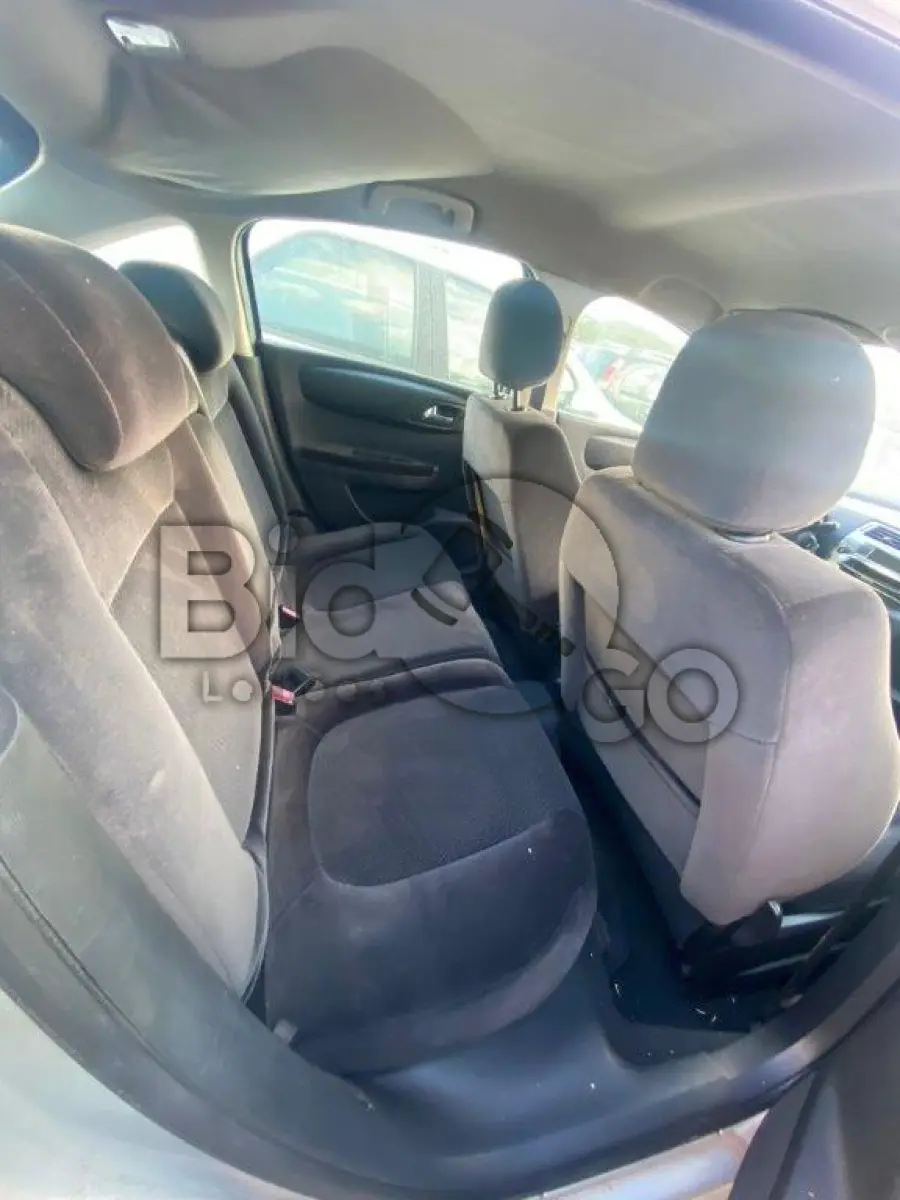 LOTE 043 - Espécie: PASSAGEIRO / Marca: I / Modelo: CITROEN C4 20EXC5P F / Placa: MIW5685 / UF: SC / Município: Joinville / Ano fabricação: 2010 / Ano modelo: 2011 / Cor: PRATA / Chassi: 8BCLCRFJYBG529374 / Motor: 10TWAB0063936 RENAVAM: 00338612661