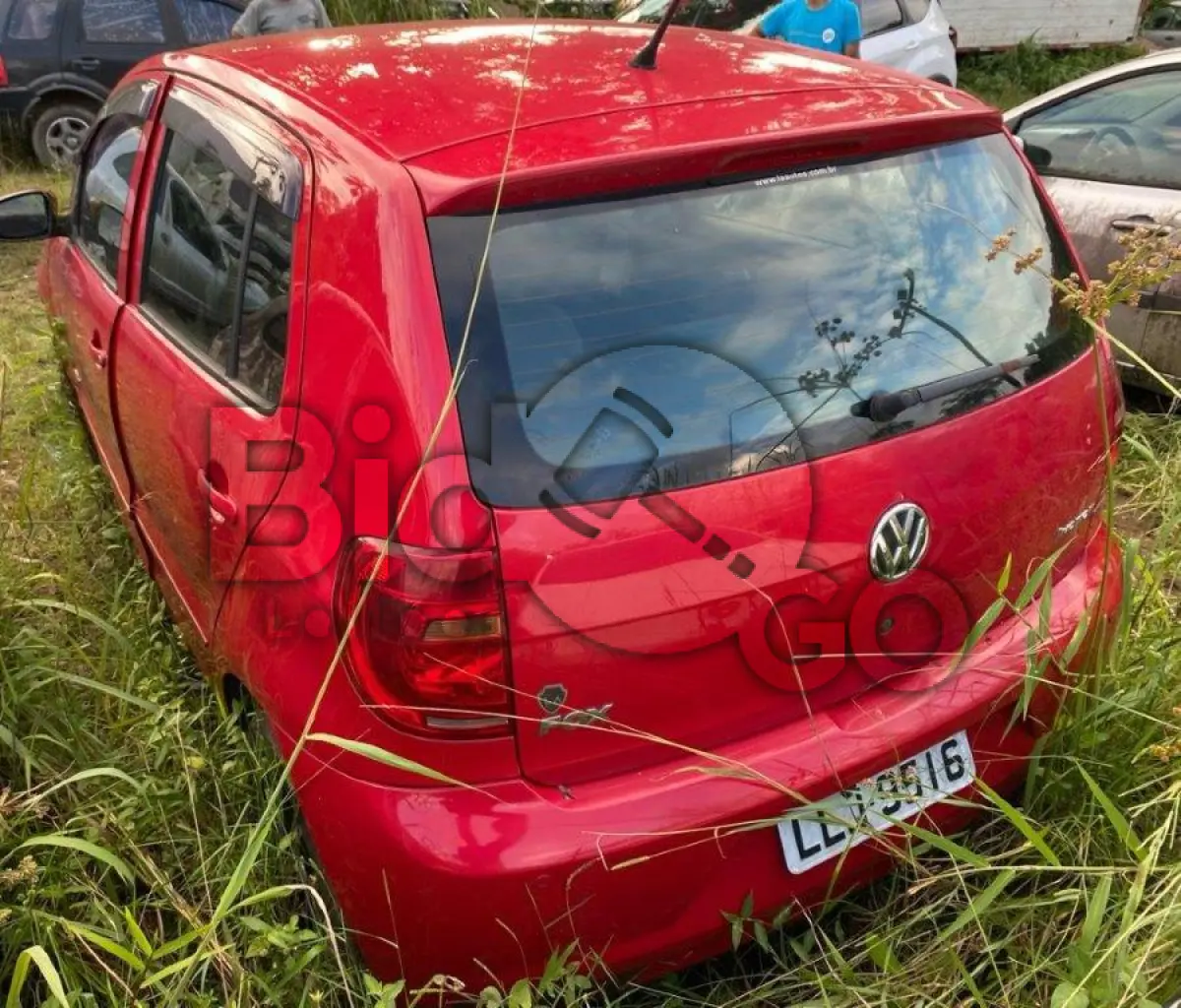 LOTE 003 - Espécie: PASSAGEIRO / Marca: VW / Modelo: FOX 1.6 GII / Placa: LLJ9516 / UF: SC / Município: Joinville / Ano fabricação: 2010 / Ano modelo: 2010 / Cor: VERMELHA / Chassi: 9BWAB05Z8B4132270 / Motor: CCR460810 / RENAVAM: 00283759259