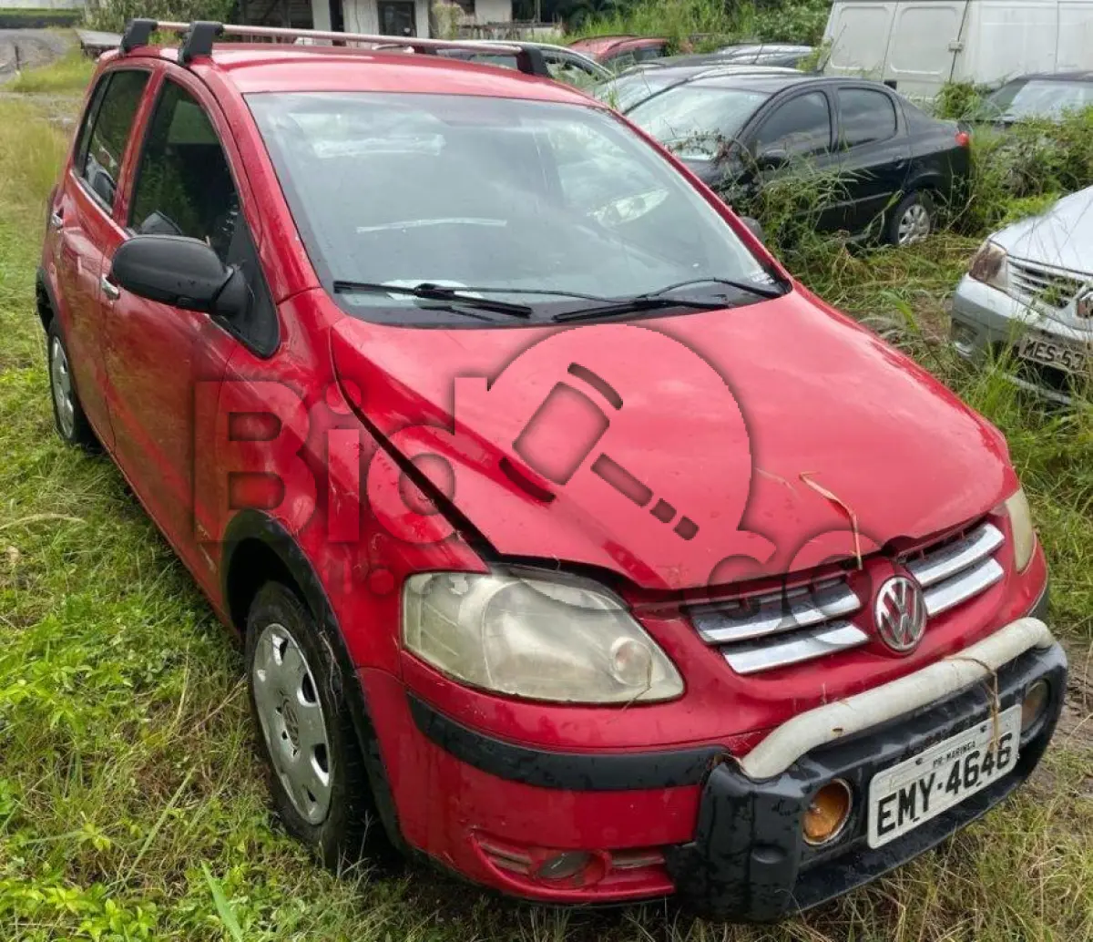 LOTE 006 - Espécie: PASSAGEIRO / Marca: VW / Modelo: FOX 1.6 / Placa: EMY4G46 / UF: PR / Município: Curitiba / Ano fabricação: 2004 / Ano modelo: 2004 / Cor: VERMELHA / Chassi: 9BWKB05Z454030196 / Motor: BJA015139 / RENAVAM: 00836874927