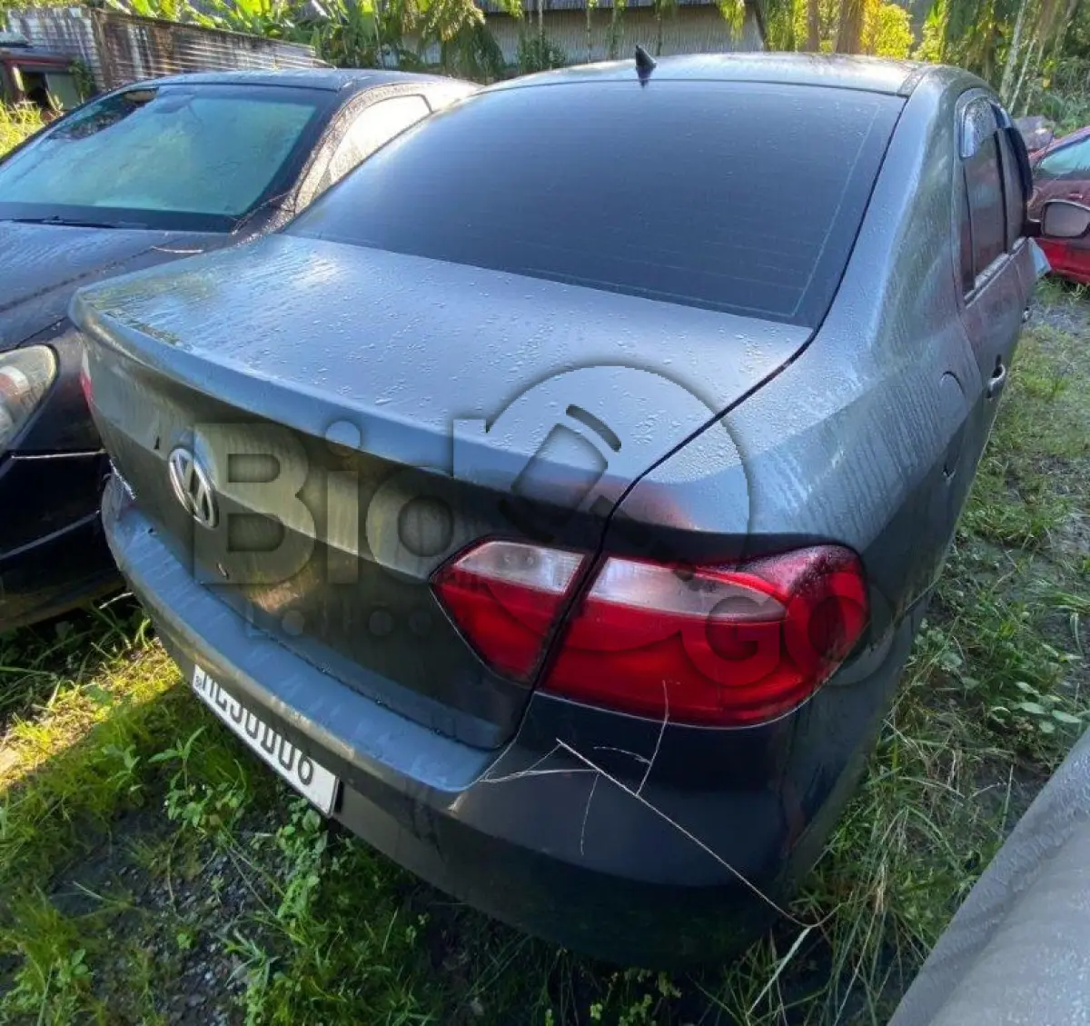 LOTE 051 - SUCATA - Espécie: PASSAGEIRO / Marca: VW / Modelo: NOVO VOYAGE 1.0 / Placa: MLJ0D06 / UF: SC / Município: São Bento do Sul / Ano fabricação: 2013 / Ano modelo: 2014 / Cor: CINZA / Chassi: 9BWDA45U6ET106238 / Motor: CPB274795 / RENAVAM: 00586456210