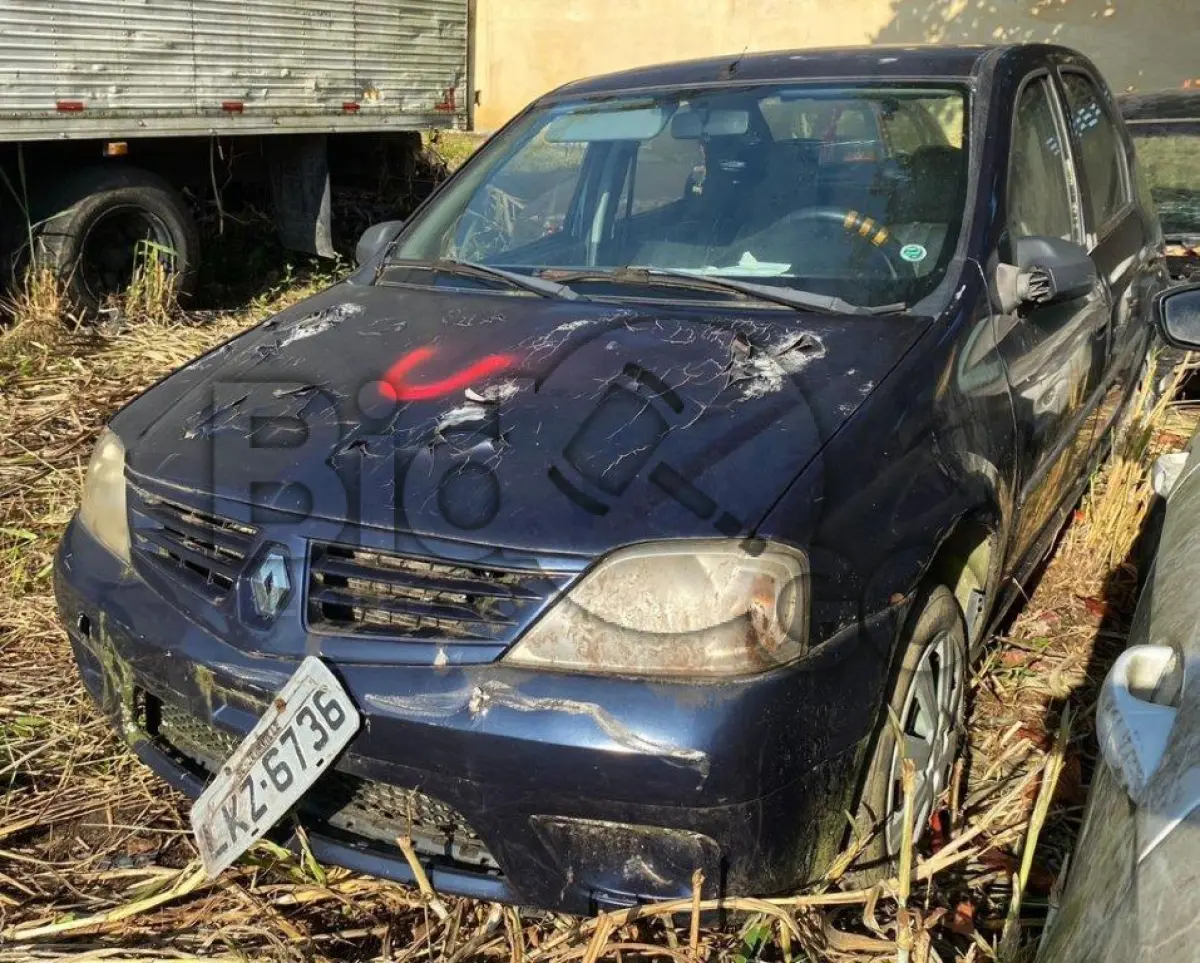 LOTE 010 - Espécie: PASSAGEIRO / Marca: RENAULT / Modelo: LOGAN EXP 1016V / Placa: LKZ6736 / UF: SC / Município: Joinville / Ano fabricação: 2009 / Ano modelo: 2010 / Cor: AZUL / Chassi: 93YLSR7GHAJ320671 / Motor:D4DH760Q066481 RENAVAM: 00169654192