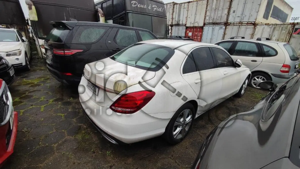 LOTE 007 - 
M.BENZ / Modelo: C180FF / Ano fabricação: 2016 / Ano
modelo: 2016 / Cor: BRANCA 