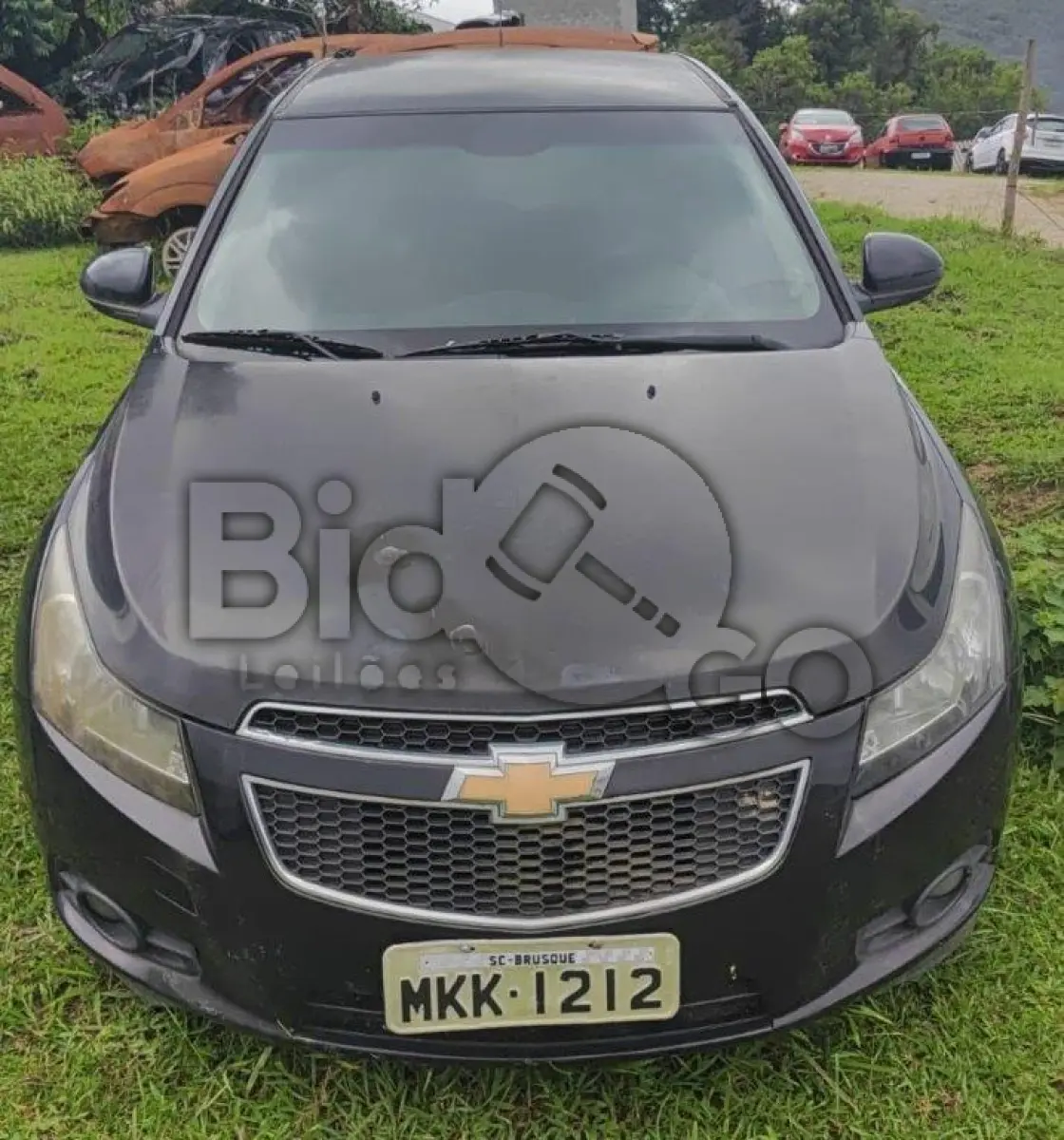 LOTE 039 - Espécie: PASSAGEIRO / Marca: CHEVROLET / Modelo: CRUZE LT NB / Placa: MKK1212 / UF: SC / Município: Brusque / Ano fabricação: 2012 / Ano modelo: 2012 / Cor: PRETA / Chassi: 9BGPB69M0CB240662 / Motor:N18XFF20RU6713 RENAVAM: 00452730112