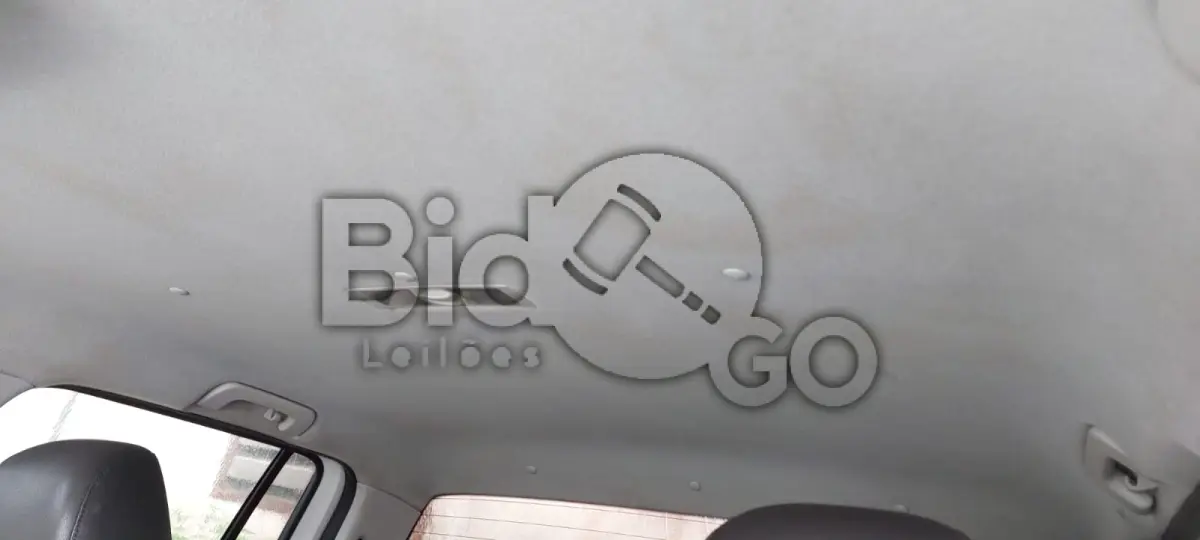 LOTE 008 - VW AMAROK CD 4X4 HIGH / Placa: QGA8G08 / Ano fabricação: 2014 / Ano
modelo: 2014 / Cor: BRANCA 