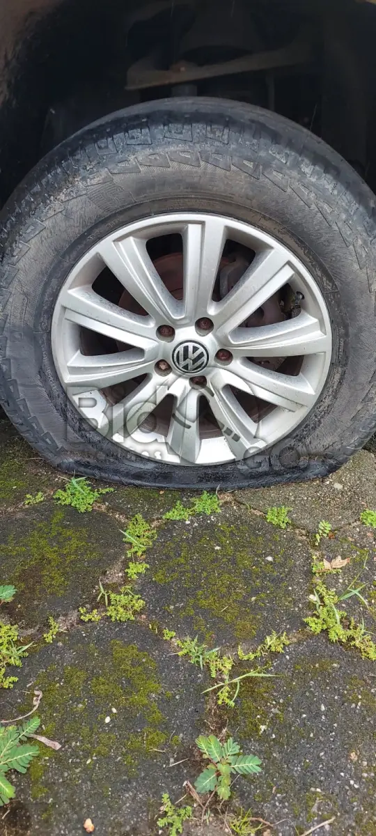LOTE 008 - VW AMAROK CD 4X4 HIGH / Placa: QGA8G08 / Ano fabricação: 2014 / Ano
modelo: 2014 / Cor: BRANCA 