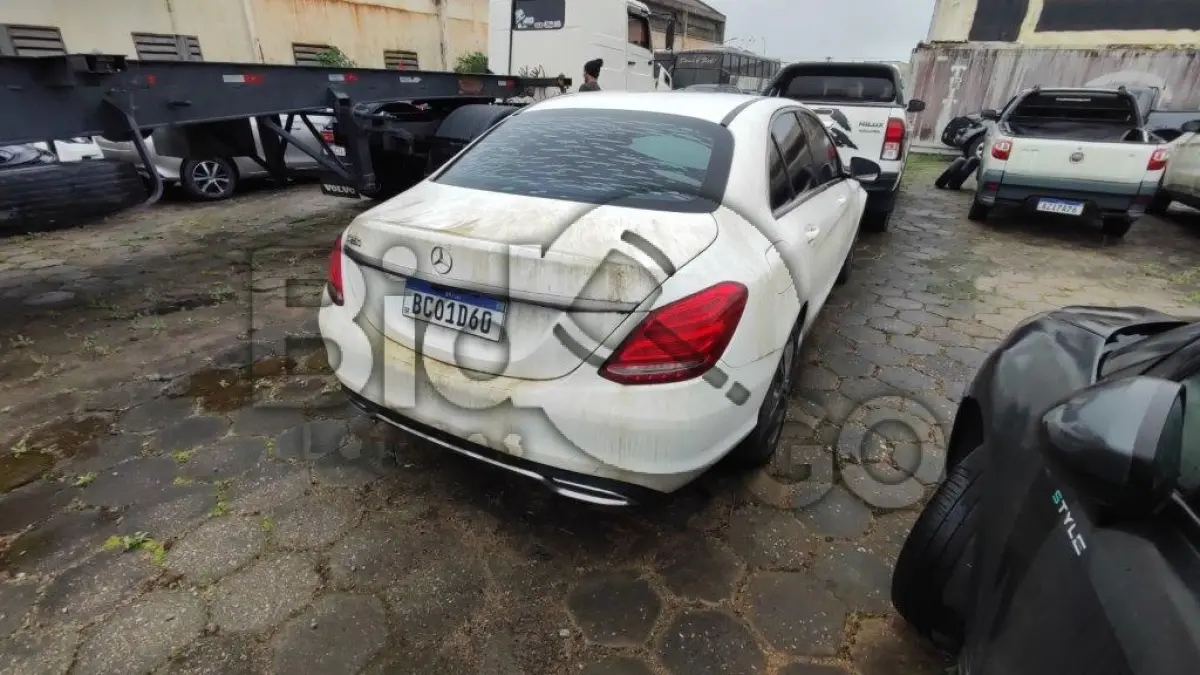 LOTE 005 - M.BENZ / Modelo: C250 / Ano fabricação: 2017 / Ano modelo: 2017 / Cor: BRANCA 