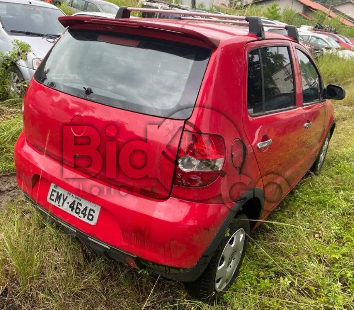 LOTE 006 - Espécie: PASSAGEIRO / Marca: VW / Modelo: FOX 1.6 / Placa: EMY4G46 / UF: PR / Município: Curitiba / Ano fabricação: 2004 / Ano modelo: 2004 / Cor: VERMELHA / Chassi: 9BWKB05Z454030196 / Motor: BJA015139 / RENAVAM: 00836874927