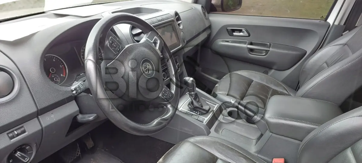 LOTE 008 - VW AMAROK CD 4X4 HIGH / Placa: QGA8G08 / Ano fabricação: 2014 / Ano
modelo: 2014 / Cor: BRANCA 
