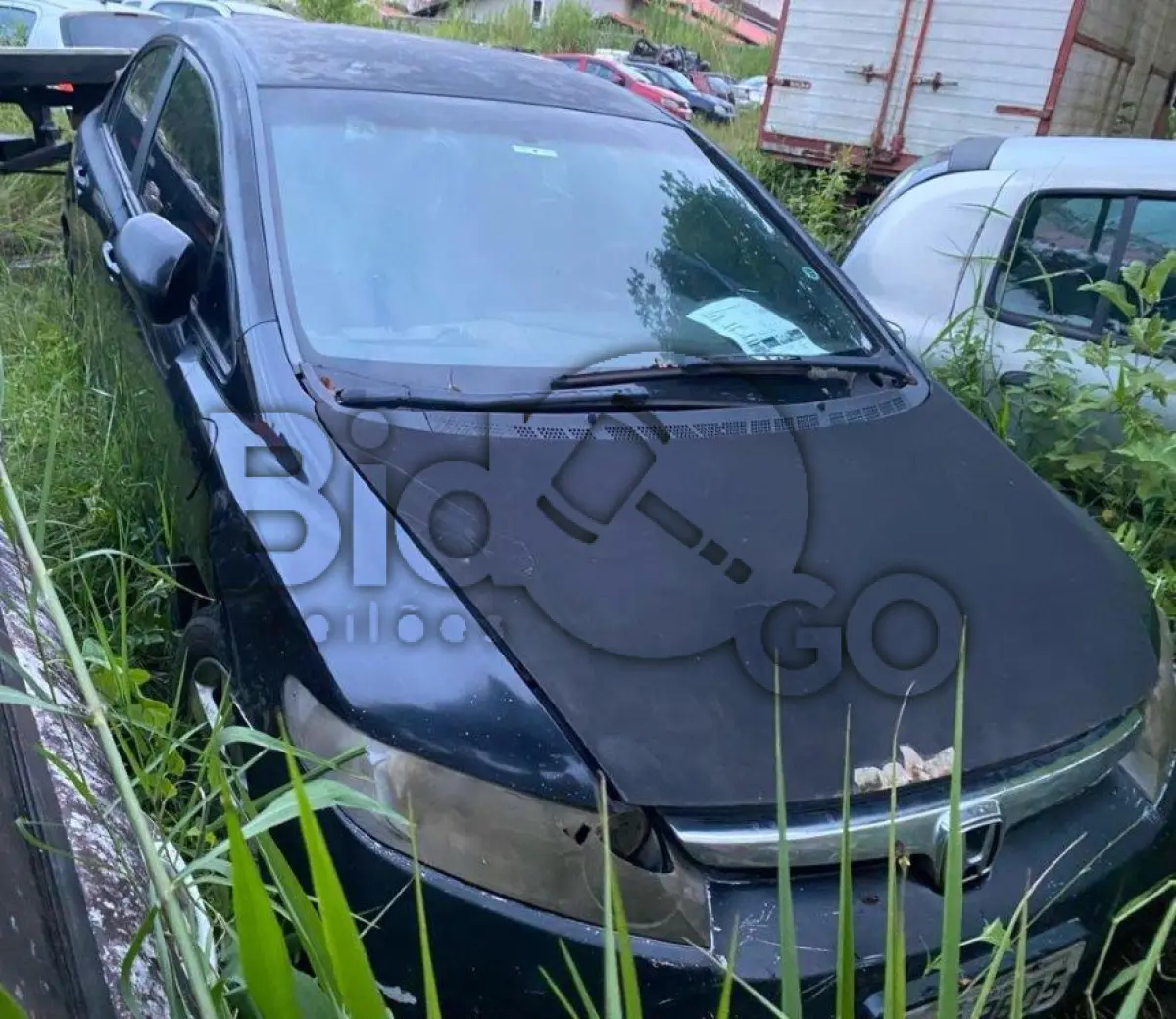 LOTE 015 - Espécie: PASSAGEIRO / Marca: HONDA / Modelo: CIVIC LXS FLEX / Placa: MDK9805 / UF: SC / Município: Araranguá / Ano fabricação: 2007 / Ano modelo: 2007 / Cor: PRETA / Chassi: 93HFA65407Z209520 / Motor: R18A67Z209535 / RENAVAM: 00925352365
