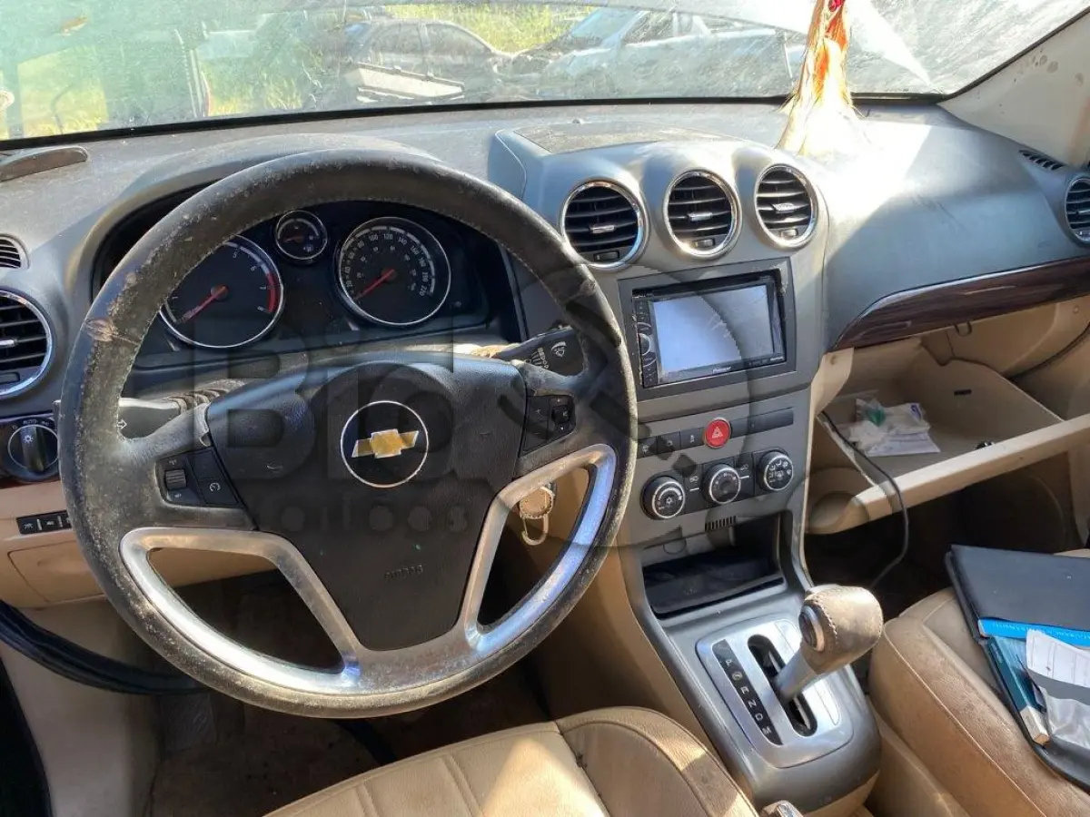 LOTE 011 - Espécie: MISTO / Marca: I / Modelo: GM CAPTIVA SPORT AWD / Placa: MGR2614 / UF: SC / Município: Joinville / Ano fabricação: 2009 / Ano modelo: 2009 / Cor: PRETA / Chassi: 3GNDL63709S616430 / Motor: N9S616430 / RENAVAM: 141949090