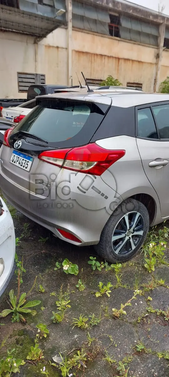 LOTE 010 - YARIS HB XS 15 AT / Ano fabricação: 2019 / Ano modelo: 2019 / Cor: PRATA