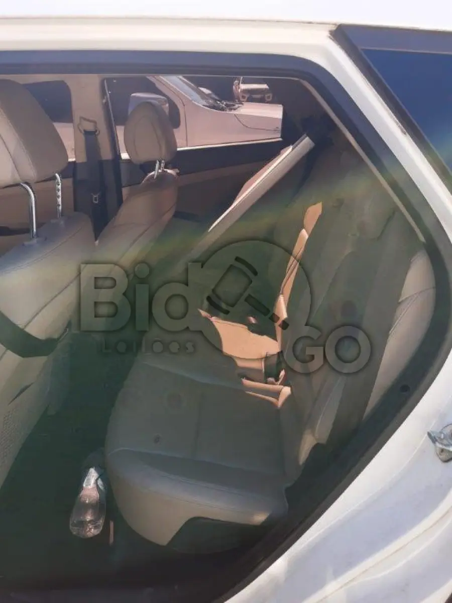 LOTE 040 - Espécie: MISTO / Marca: HYUNDAI / Modelo: TUCSON TURBO GLS / Placa: QJS5049 / UF: SC / Município: Balneário Camboriú / Ano fabricação: 2018 / Ano modelo: 2018 / Cor: BRANCA / Chassi: 95PJ3812GKB009656 / Motor: G4FJJU386922 / RENAVAM: 01172600004