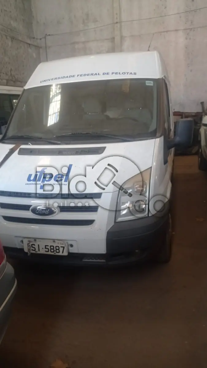LOTE 004 - I/FORD TRANSIT 330C TM, Ano/modelo: 2011/2011, Placa: ISI5887, Chassi: WF0XXXTBFBTY53224, RENAVAM: 355125358, Tipo: Caminhonete, Cor: Branca, Espécie: Carga, Motor: JXFABTY53224