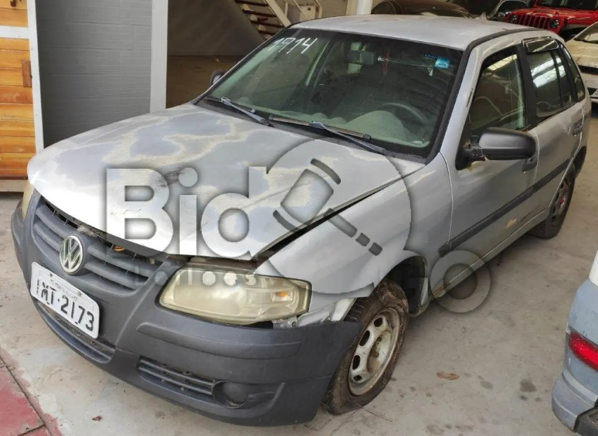 LOTE 015 - Espécie: PASSAGEIRO / Marca: VW / Modelo: GOL 1.0 / Placa: IMT2173 / UF: RS / Município: Porto Alegre / Ano fabricação: 2005 / Ano modelo: 2006 / Cor: PRATA / Chassi: 9BWCA05W06P012646 / Motor: BTY081979 / RENAVAM: 00867861835 *AFETADO POR ENCHENTE
