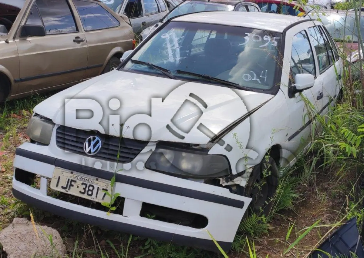 LOTE 005 - Espécie: PASSAGEIRO / Marca: VW / Modelo: GOL 16V / Placa: IJF3817 / UF: RS / Município: Gravataí / Ano fabricação: 1999 / Ano modelo: 2000/ Cor: BRANCA Chassi: 9BWZZZ373YT104613 / Motor: AFR258188 / RENAVAM: 00727377051