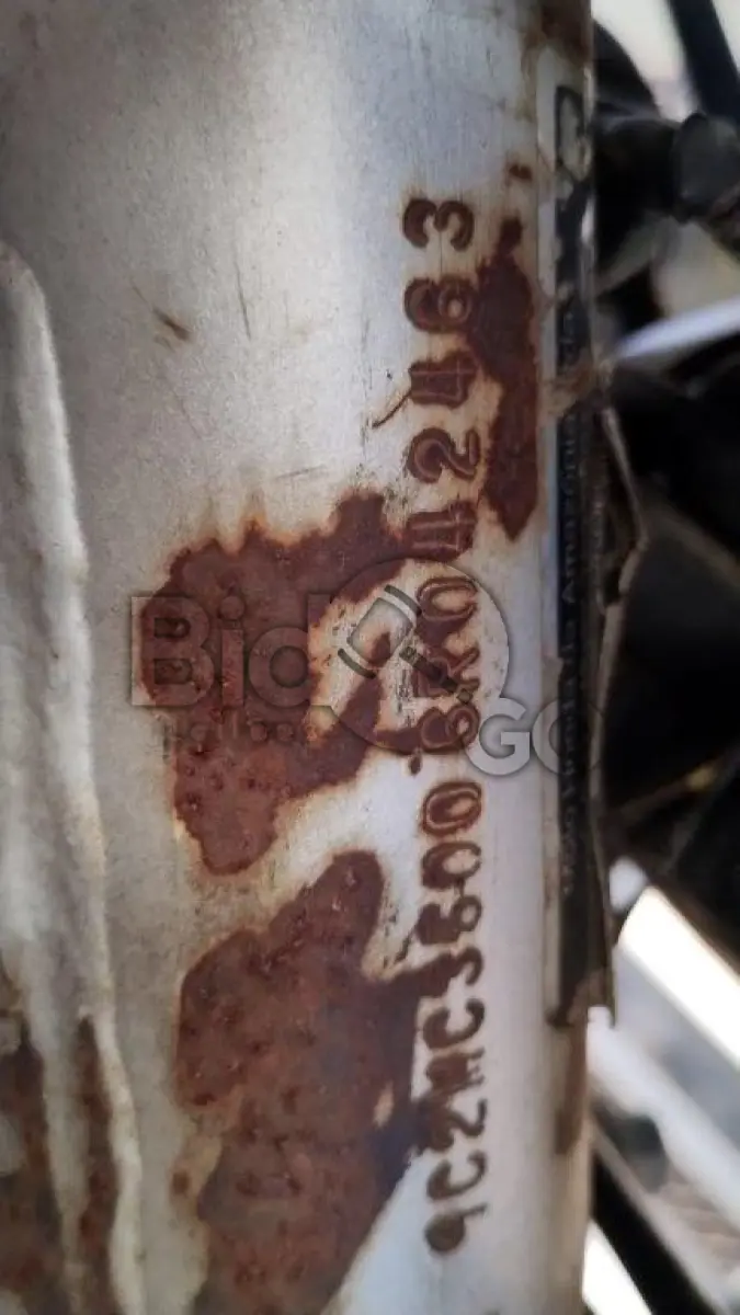 LOTE 007 - Espécie: PASSAGEIRO / Marca: HONDA / Modelo: CBX 250 TWISTER / Placa: INI4144 / UF: RS / Município: Porto Alegre / Ano fabricação: 2006 / Ano modelo: 2006 / Cor: PRATA / Chassi:9C2MC35006R042463 / Motor: MC35E-6042463 / RENAVAM: 00895948281