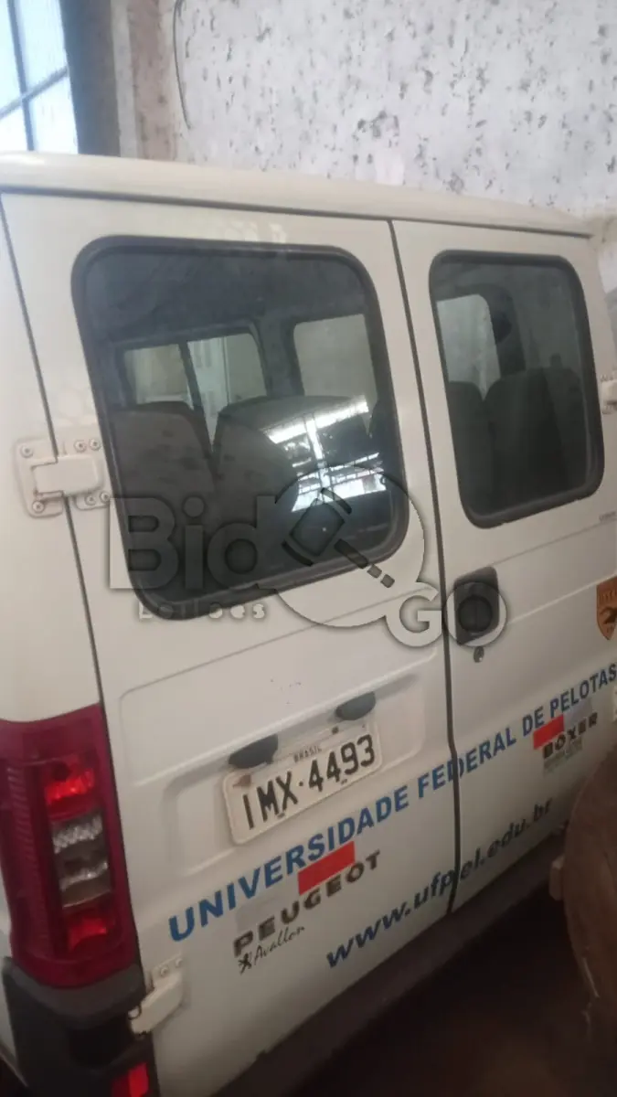 LOTE 018 - PEUGEOT/BOXER M33OM HDI, Ano/modelo: 2005/2006, Placa: IMX4493, Chassi: 936ZBPMMB62000919, RENAVAM: 874179378, Tipo: Microônibus, Cor: Branca, Espécie: Passageiro, Motor: 1022094115866