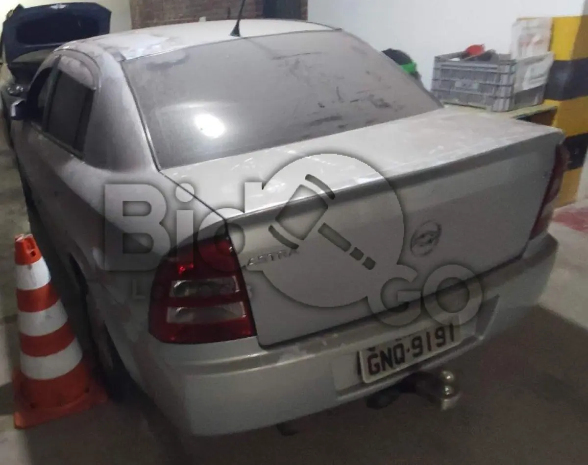 LOTE 007 - Espécie: AUTOMOVEL / Marca: GM / Modelo: ASTRA SEDAN ELITE / Placa: GNQ9191 / UF: MS / Município: Ponta Porã / Ano fabricação: 2004 / Ano modelo: 2005 / Cor: PRATA / Chassi:9BGTT69W05B100754 / Motor: 5F0001526 / RENAVAM: 826953603