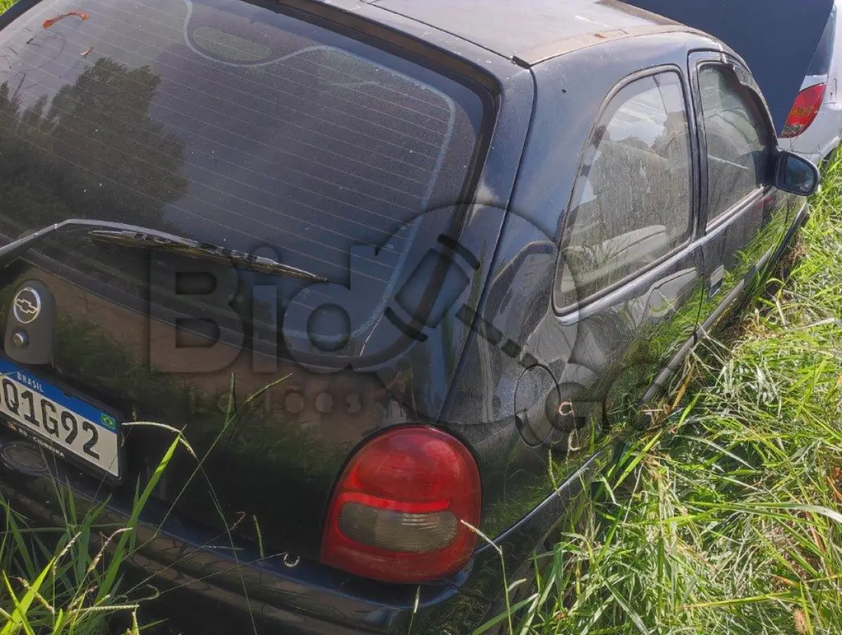 LOTE 006 - Espécie: PASSAGEIRO / Marca: GM / Modelo: CORSA WIND / Placa: IJQ1G92 / UF: RS / Município: Cidreira / Ano fabricação: 2000 / Ano modelo: 2001 / Cor: PRETA / Chassi: 9BGSC08Z01C152273 / Motor: NM0095150 / RENAVAM: 00743019350