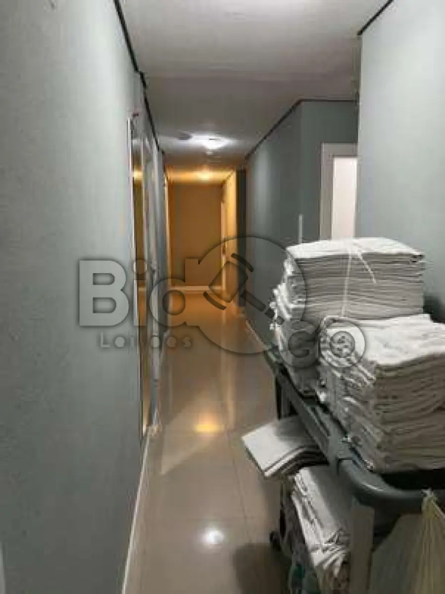 LOTE 001 - PARTE IDEAL (1.767,2510 m²) - "Um prédio residencial de alvenaria