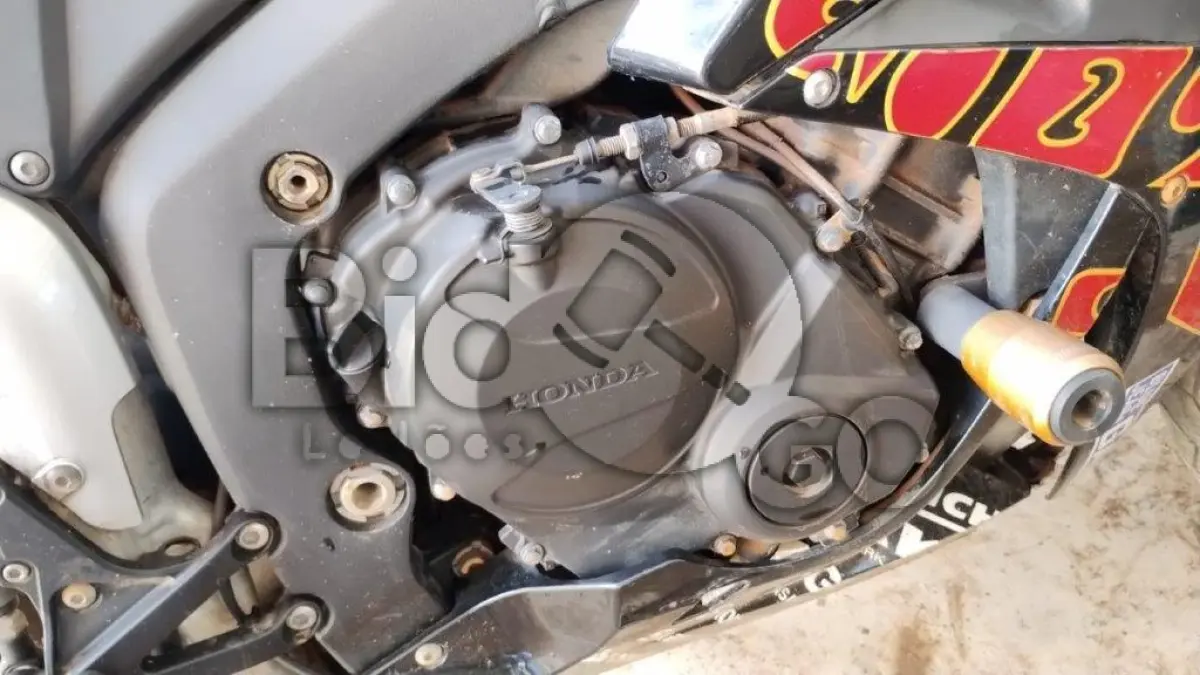 LOTE 005 - Espécie: PASSAGEIRO / Marca: I / Modelo: HONDA CBR 600RR / Placa: INY9846 / UF: RS / Município: Cachoeirinha / Ano fabricação: 2007 / Ano modelo: 2007 / Cor: PRETA / Chassi: JH2PC40947M000623 / Motor: PC40E-2033388 / RENAVAM: 927024179 *AFETADO POR ENCHENTE