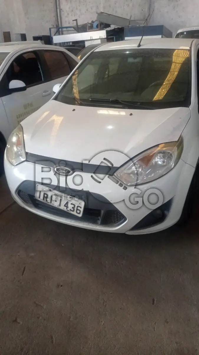 LOTE 020 - FORD/FIESTA SEDAN1.6FLEX, Ano/modelo: 2010/2011, Placa: IRI1436, Chassi: 9BFZF54P7B8118034, RENAVAM: 258375434, Tipo: Automóvel, Cor: Branca, Espécie: Passageiro, Motor: QF9AB8118034