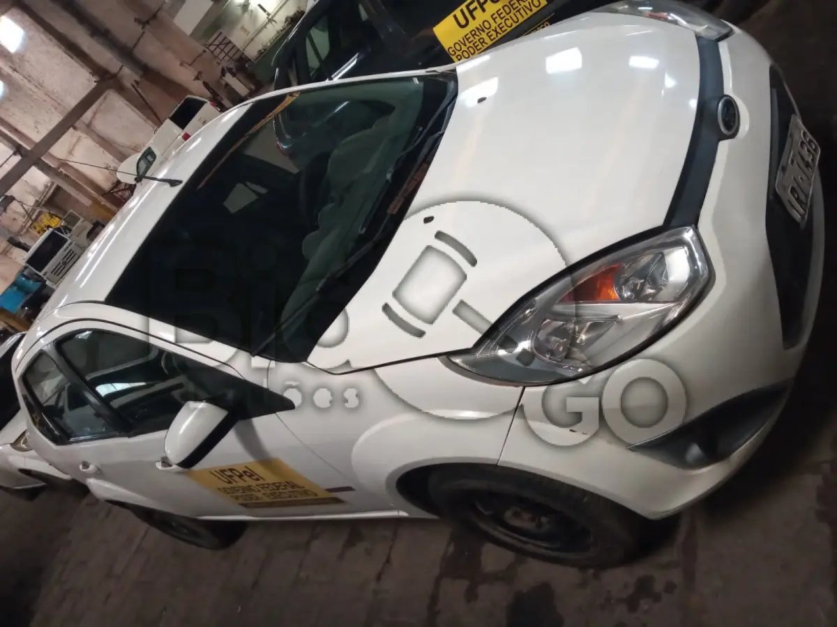 LOTE 020 - FORD/FIESTA SEDAN1.6FLEX, Ano/modelo: 2010/2011, Placa: IRI1436, Chassi: 9BFZF54P7B8118034, RENAVAM: 258375434, Tipo: Automóvel, Cor: Branca, Espécie: Passageiro, Motor: QF9AB8118034