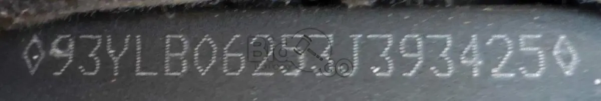 LOTE 014 - Espécie: PASSAGEIRO / Marca: RENAULT / Modelo: CLIO RT 1.0 16V / Placa: ILA7252 / UF: RS / Município: São Marcos / Ano fabricação: 2002 / Ano modelo: 2003 / Cor: PRETA / Chassi: 93YLB06253J393425 / Motor: D4DA700Q050045 / RENAVAM: 00797971505