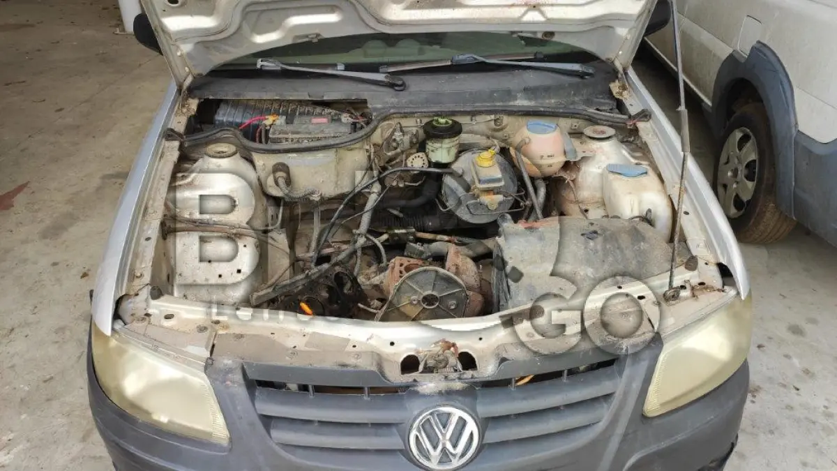 LOTE 015 - Espécie: PASSAGEIRO / Marca: VW / Modelo: GOL 1.0 / Placa: IMT2173 / UF: RS / Município: Porto Alegre / Ano fabricação: 2005 / Ano modelo: 2006 / Cor: PRATA / Chassi: 9BWCA05W06P012646 / Motor: BTY081979 / RENAVAM: 00867861835 *AFETADO POR ENCHENTE
