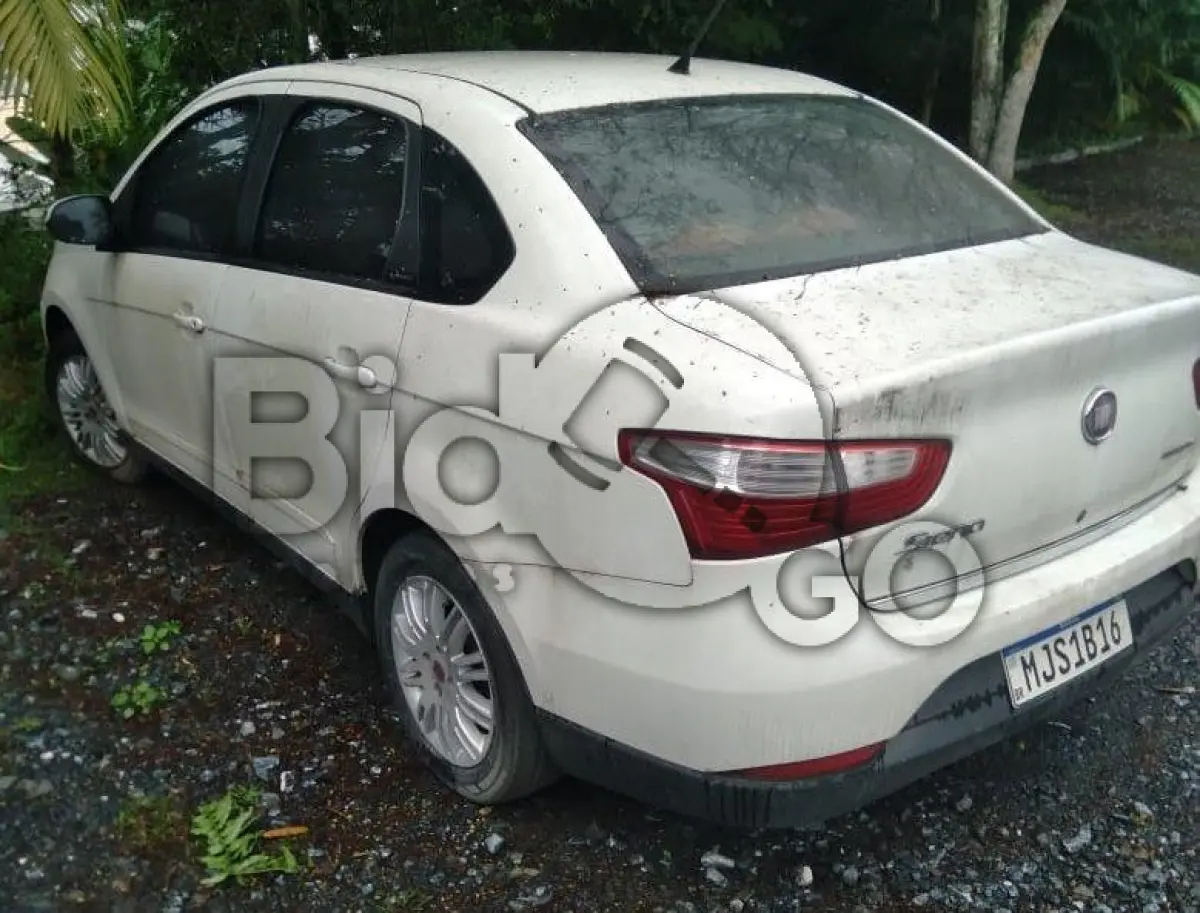 LOTE 055 - Espécie: PASSAGEIRO / Marca: FIAT / Modelo: SIENA ATTRACTIV 1.4 / Placa: MJS1B16 / UF: SC /Município: Palhoça / Ano fabricação: 2012 / Anomodelo: 2012 / Cor: BRANCA / Chassi: 9BD197132D3023305 / Motor: 327A0111049548 RENAVAM: 00483200620
