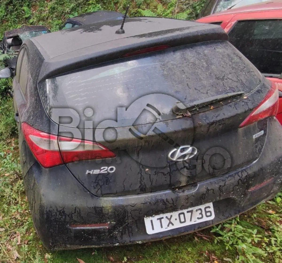 LOTE 016 - Espécie: PASSAGEIRO / Marca: HYUNDAI / Modelo: HB20 1.0M 1.0 M / Placa: ITX0736 / UF: SC / Município: Sombrio / Ano fabricação: 2012 / Ano modelo: 2013 / Cor: PRETA / Chassi:9BHBG51CADP034659 / Motor: F3LACU012192 / RENAVAM: 00502761059