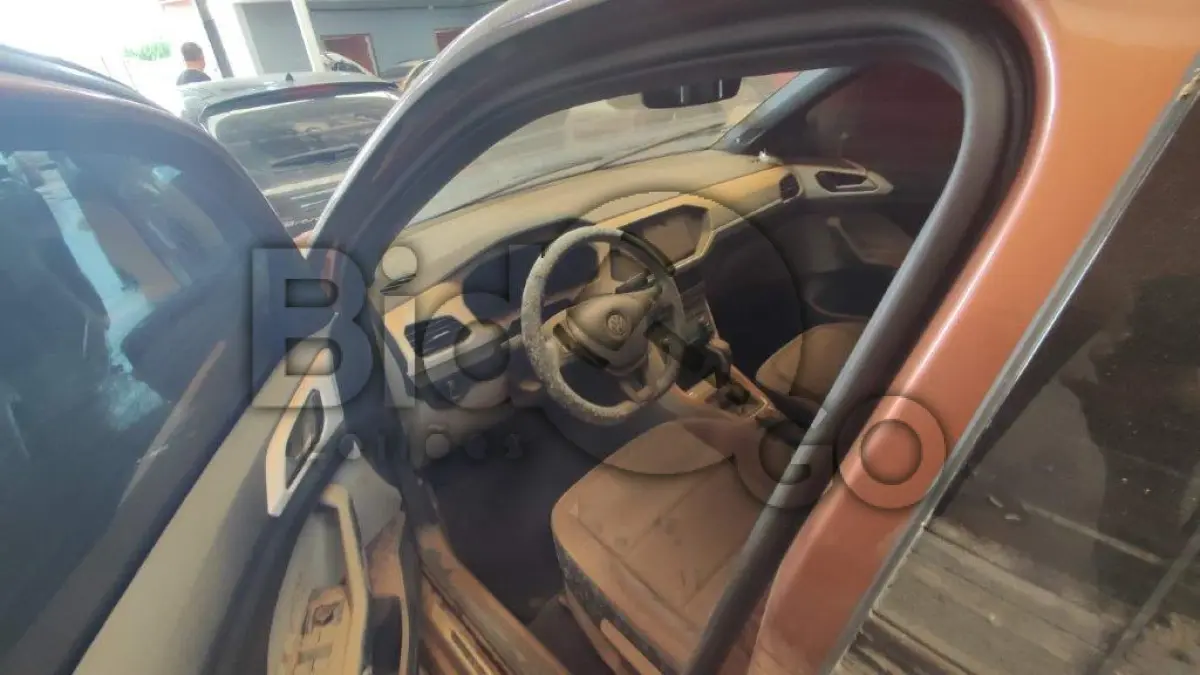 LOTE 001 - Espécie: PASSAGEIRO / Marca: VW / Modelo: T CROSS HL TSI AE / Placa: JAS0G22 / UF: RS / Município: Caxias do Sul / Ano fabricação: 2021 / Ano modelo: 2021 / Cor: MARROM / Chassi: 9BWBJ6BF4M4064833 / Motor: CWL099139 / RENAVAM: 01263081336 *AFETADO POR ENCHENTE