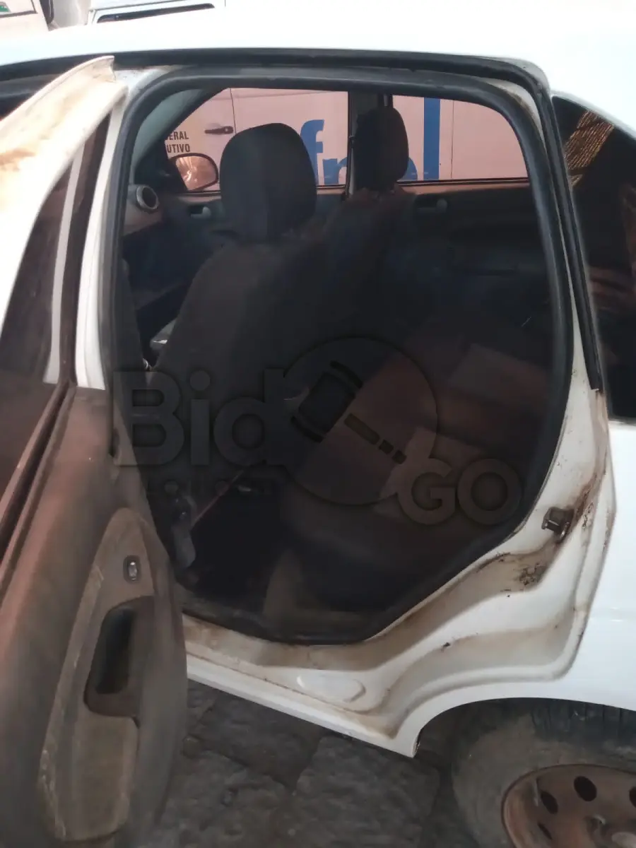 LOTE 016 - FORD/FIESTA SEDAN1.6FLEX, Ano/modelo: 2013/2013, Placa: IUJ4259, Chassi: 9BFZF54P1D8475311, RENAVAM: 538996994, Tipo: Automóvel, Cor: Branca, Espécie: Passageiro, Motor: QF9AD8575311
