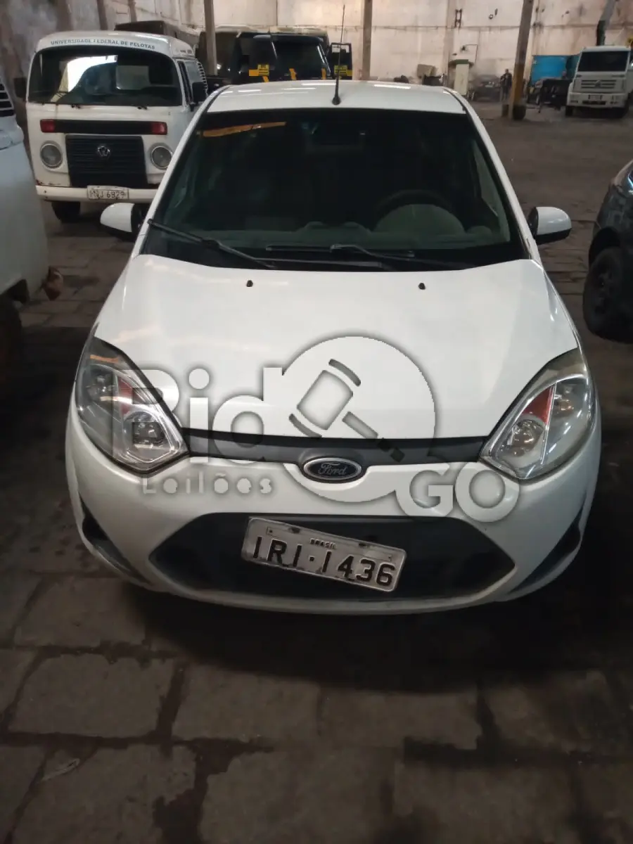 LOTE 020 - FORD/FIESTA SEDAN1.6FLEX, Ano/modelo: 2010/2011, Placa: IRI1436, Chassi: 9BFZF54P7B8118034, RENAVAM: 258375434, Tipo: Automóvel, Cor: Branca, Espécie: Passageiro, Motor: QF9AB8118034