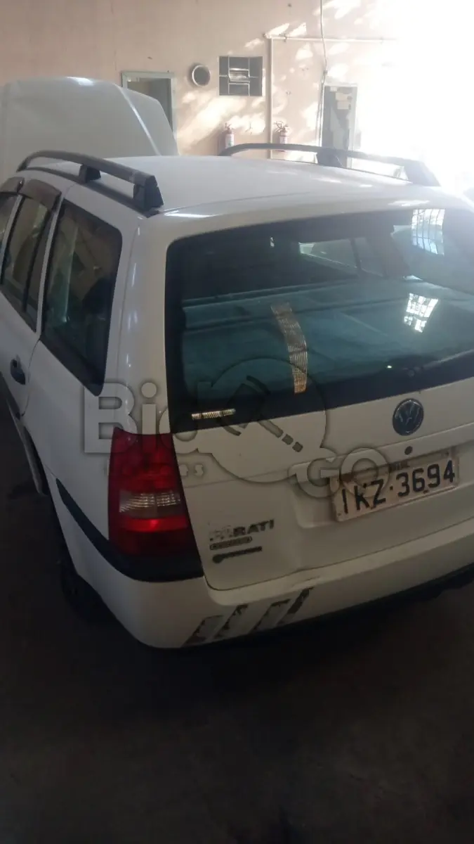 LOTE 005 - VW/PARATI 1.8 TOUR, Ano/modelo: 2002/2003, Placa: IKZ3694, Chassi: 9BWDC05X63T095381, RENAVAM: 795907788, Tipo: Automóvel, Cor: Branca, Espécie: Passageiro, Motor: UDH319120