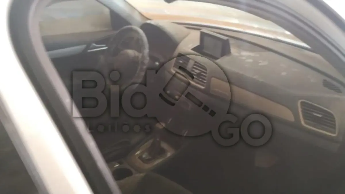 LOTE 008 - SUCATA AUTOMOTIVA COM MOTOR INSERVÍVEL - Espécie: MISTO / Marca: I / Modelo: AUDI Q3 2.0TFSI / Placa: IVV0D77 / UF: RS / Município: Caxias do Sul / Ano fabricação: 2014 / Ano modelo: 2014 / Cor: BRANCA / Chassi: WAUDFA8U5ER096916 / Motor: CCZ400707 / RENAVAM: 01265085207 *AFETADO POR ENCHENTE