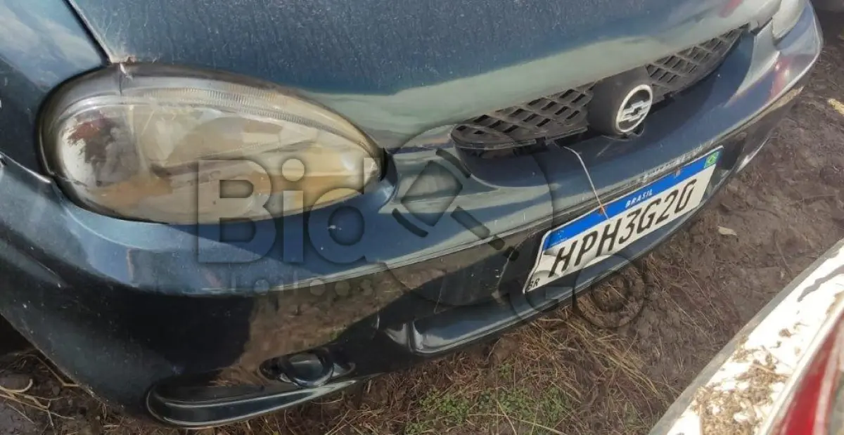 LOTE 004 - Espécie: PASSAGEIRO / Marca: GM / Modelo: CORSA WIND / Placa: HPH3G20 / UF: SC / Município: Jaguaruna / Ano fabricação: 2000 / Ano modelo: 2001 / Cor: VERDE / Chassi: 9BGSC68Z01B124826 / Motor: NL0035911 / RENAVAM: 00745216889