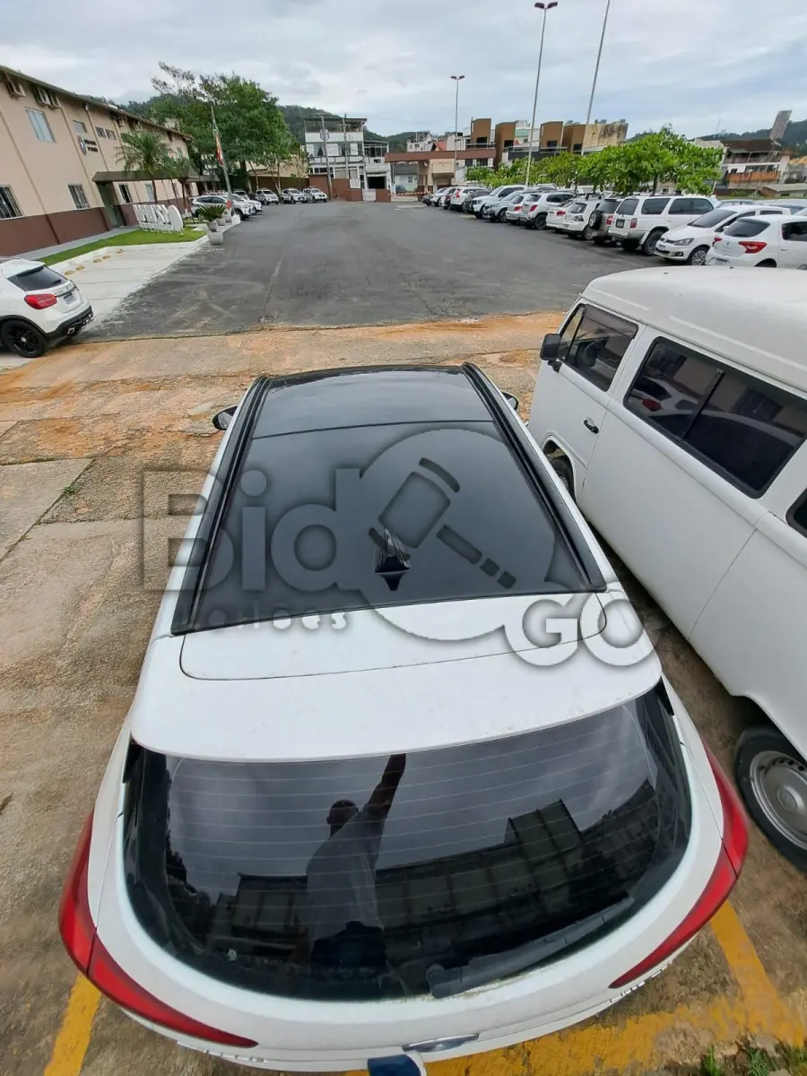 LOTE 017 - Espécie: MISTO / Marca: HYUNDAI / Modelo: TUCSON TURBO GLS / Placa: QJS5049 / UF: SC / Município: Balneário Camboriú / Ano fabricação: 2018 / Ano modelo: 2019 / Cor: BRANCA Chassi: 95PJ3812GKB009656 Motor: G4FJJU386922 RENAVAM: 01172600004 *APRESENTA CÂMBIO QUEBRADO