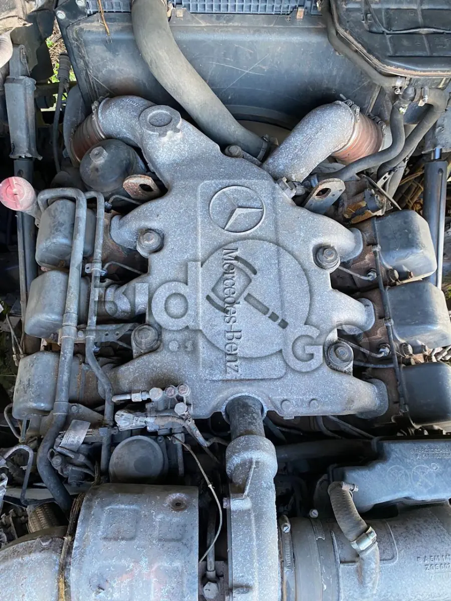 LOTE 009 - Espécie: TRACAO / Marca: M.BENZ / Modelo: ACTROS 2646LS6X4 / Placa: QBH7F57 / UF: PR / Município: Dois Vizinhos / Ano fabricação: 2014 / Ano modelo: 2014 / Cor: BRANCA / Chassi: 9BM934241ES022543 / Motor: 5410000U9064958 / RENAVAM: 1002246293