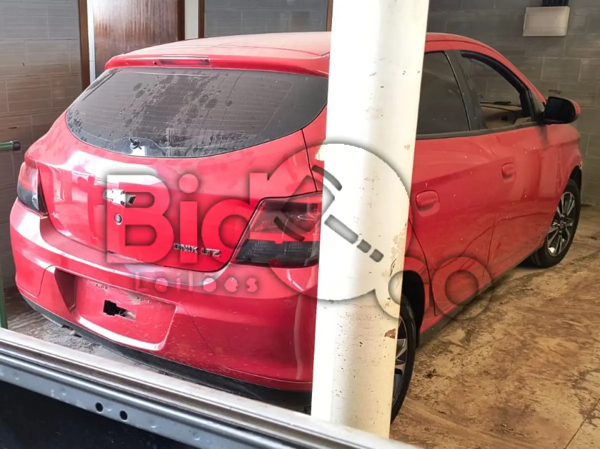 LOTE 004 - Espécie: PASSAGEIRO / Marca: CHEVROLET / Modelo: ONIX 1.4MT LTZ / Placa: ITW1943 / UF: RS / Município: Gravataí / Ano fabricação: 2012 / Ano modelo: 2013 / Cor: VERMELHA / Chassi: 9BGKT48L0DG203568 / Motor: CGY012325 / RENAVAM: 00501012672
*Veículo afetado pela
enchente
