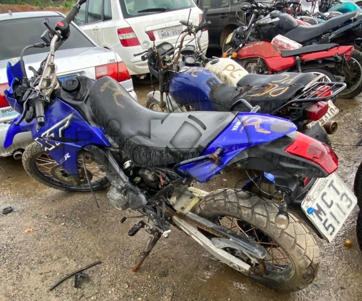 LOTE 021 - Espécie: PASSAGEIRO / Marca: YAMAHA / Modelo: XT 660R / Placa: MCT5113 / UF: SC / Município: Indaial / Ano fabricação: 2005 / Ano modelo: 2005 / Cor: AZUL / Chassi: 9C6KM003050000770 / Motor: M307E000824 / RENAVAM: 00854909877