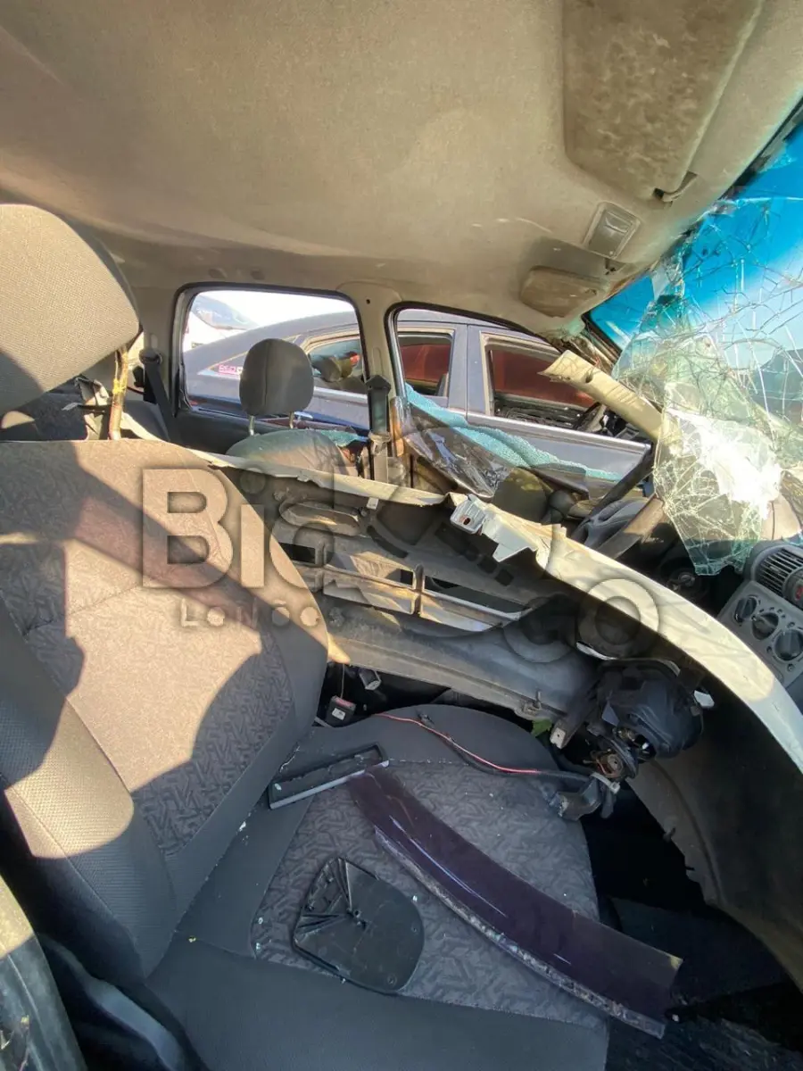 LOTE 003 - Espécie: PASSAGEIRO / Marca: GM / Modelo: CORSA CLASSIC / Placa: DBX8J51 / UF: SC / Município: Itajaí / Ano fabricação: 2003 / Ano modelo: 2003 / Cor: PRATA / Chassi: 9BGSB19X03B199278 / Motor: 8K0009331 / RENAVAM: 807903981